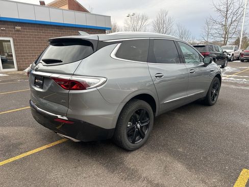 Used 2024 Buick Enclave Essence w/ Experience Buick Package image 9