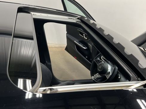 Used 2022 Mercedes-Benz C 300 4MATIC Sedan image 6