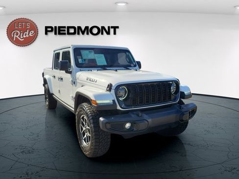 Certified 2024 Jeep Gladiator Sport image 5