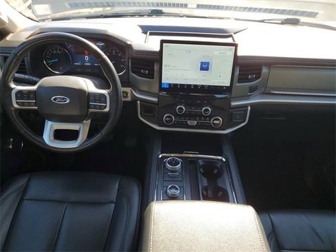 Used 2024 Ford Expedition Max XLT image 15