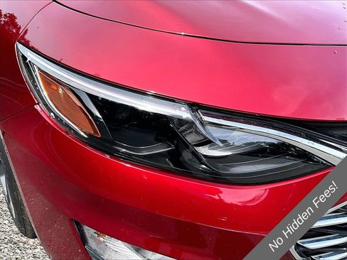 Used 2020 Chevrolet Malibu LT FWD image 25