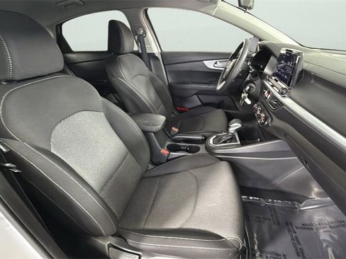 Used 2023 Kia Forte LXS image 30