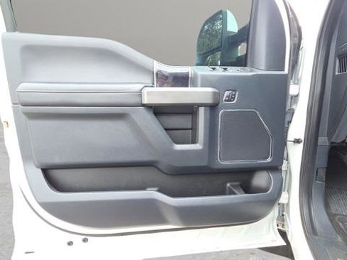 Used 2022 Ford F350 Platinum image 30