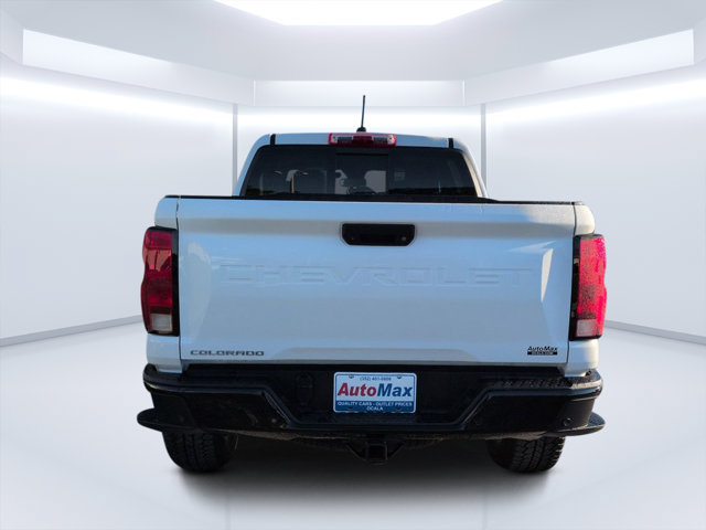 Used 2025 Chevrolet Colorado Trail Boss AWD/4WD image 4
