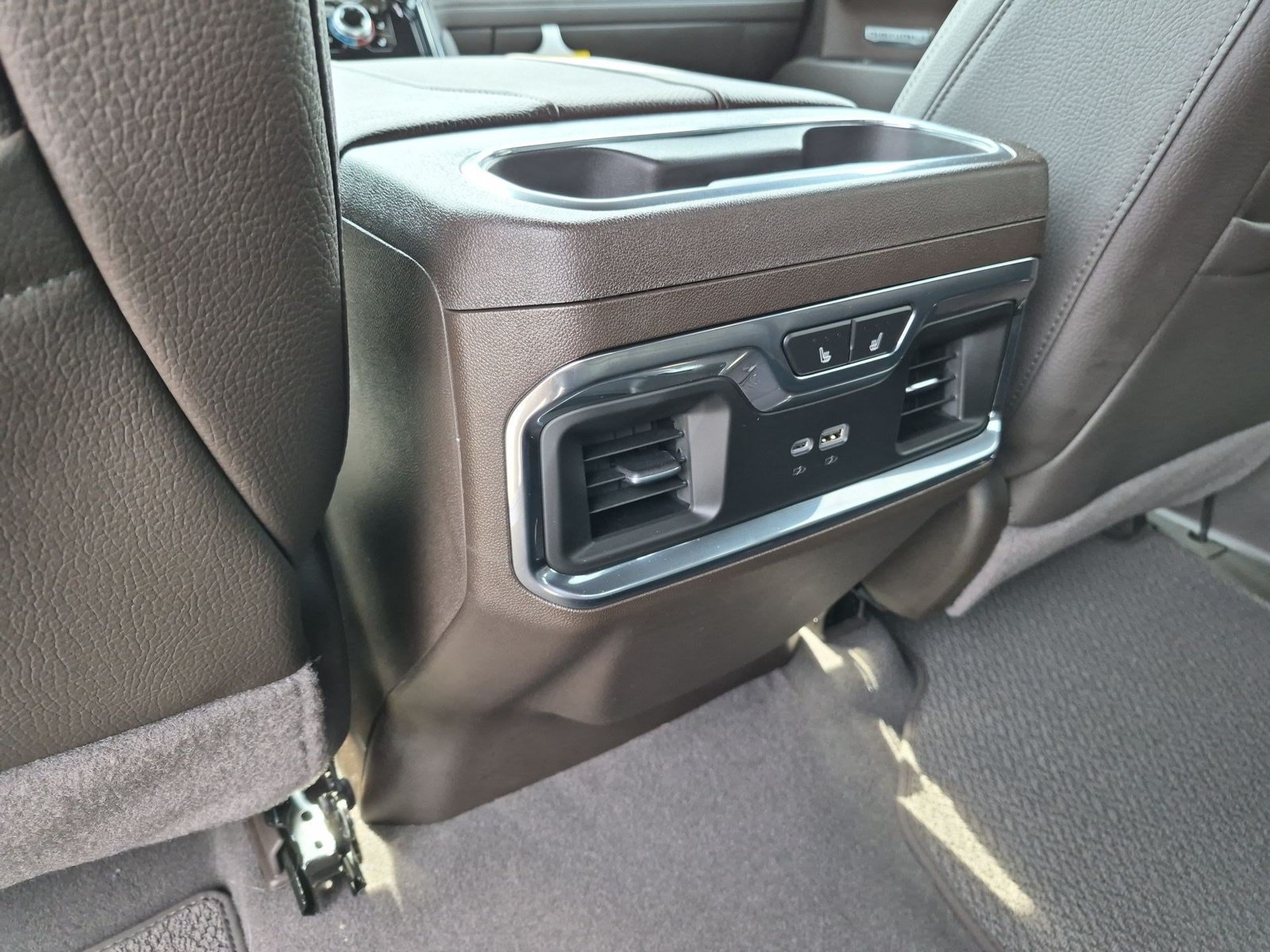 Certified 2026 GMC Sierra 1500 Denali w/ Denali Reserve Package AWD/4WD image 22