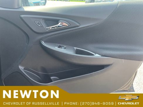 Used 2025 Chevrolet Malibu RS FWD image 23