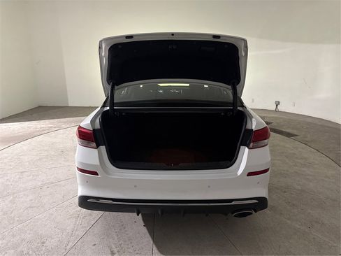 Used 2019 Kia Optima LX image 13