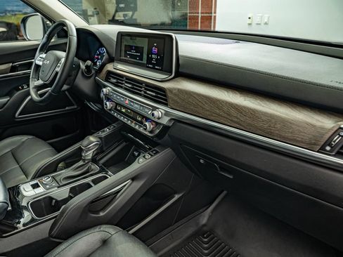 Used 2022 Kia Telluride EX w/ Towing Package AWD/4WD image 38