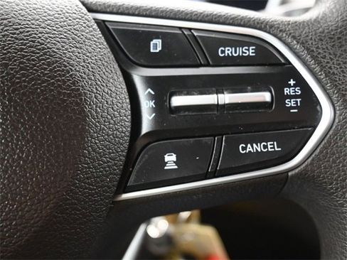 Used 2020 Hyundai Santa Fe SE image 26