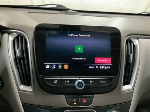 Used 2020 Chevrolet Malibu LS image 25