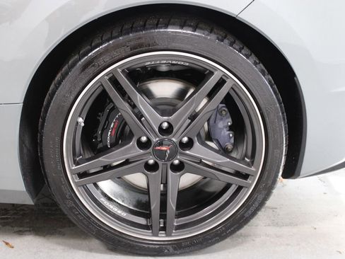 Used 2024 Chevrolet Corvette Stingray Coupe w/ Z51 Performance Package image 18