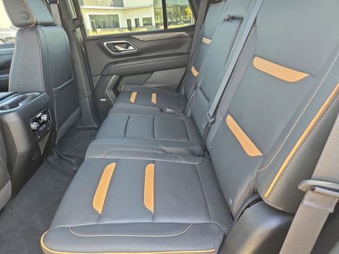 Used 2024 GMC Yukon AT4 image 19