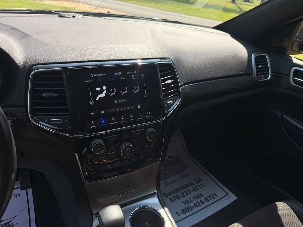 Used 2021 Jeep Grand Cherokee Altitude AWD/4WD image 17