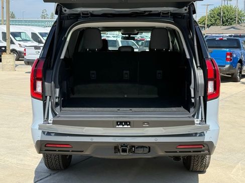 New 2026 Ford Expedition Max Active image 15