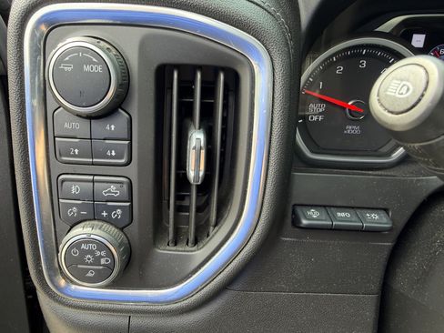 Used 2020 Chevrolet Silverado 1500 High Country w/ Technology Package image 14