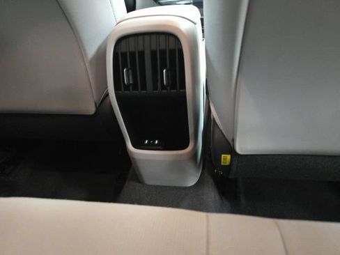 Used 2024 Hyundai Kona SEL FWD image 8
