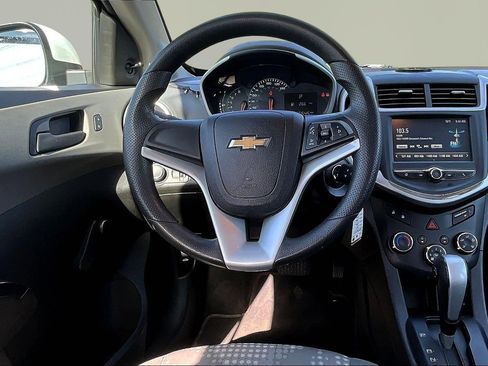 Used 2017 Chevrolet Sonic LT FWD image 8