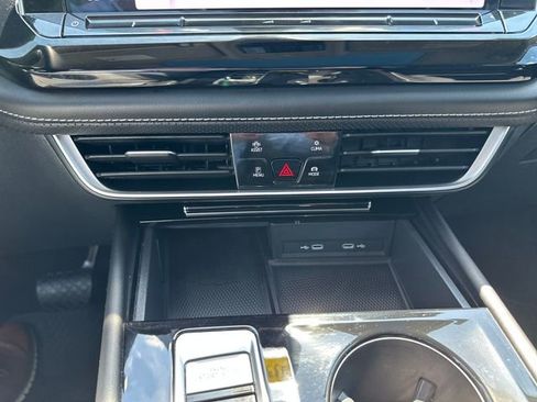 Certified 2024 Volkswagen Atlas SE AWD/4WD image 24