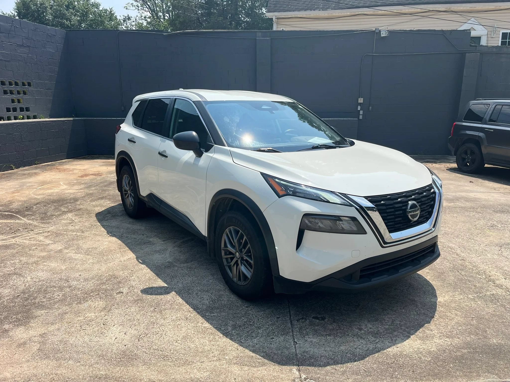 Used 2021 Nissan Rogue S AWD/4WD image 5