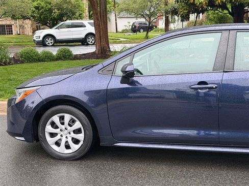 Used 2021 Toyota Corolla LE FWD image 14