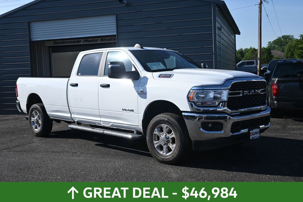 Used 2024 RAM 3500 Big Horn AWD/4WD image 4