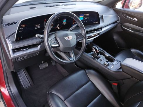 Used 2024 Cadillac XT4 Premium Luxury AWD/4WD image 10