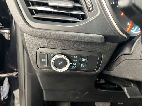 Used 2022 Ford Escape SEL image 17