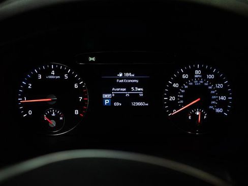 Used 2019 Kia Sorento FWD image 16