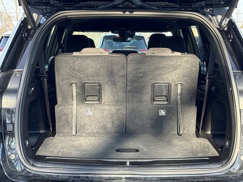 New 2025 Jeep Grand Cherokee L Laredo w/ Luxury Tech Group I AWD/4WD image 12