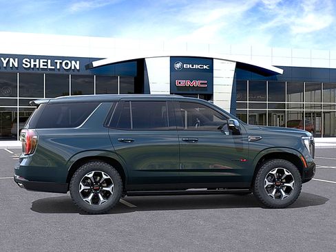 New 2026 GMC Yukon AT4 w/ AT4 Premium Plus Package AWD/4WD image 5