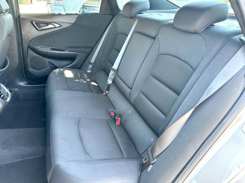 Used 2025 Chevrolet Malibu LT FWD image 23