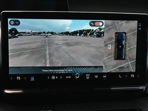 Used 2025 Ford Expedition Tremor AWD/4WD image 14
