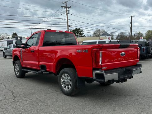 Used 2024 Ford F350 XLT w/ Snow Plow Prep Package AWD/4WD image 5