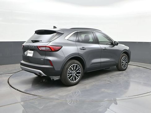 Used 2024 Ford Escape SE FWD image 11