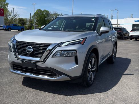 Certified 2021 Nissan Rogue Platinum AWD/4WD image 2