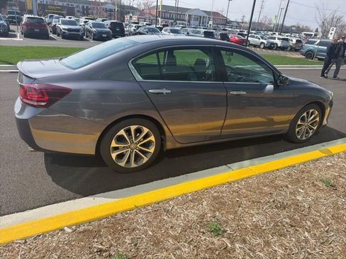 Used 2015 Honda Accord Sport image 16