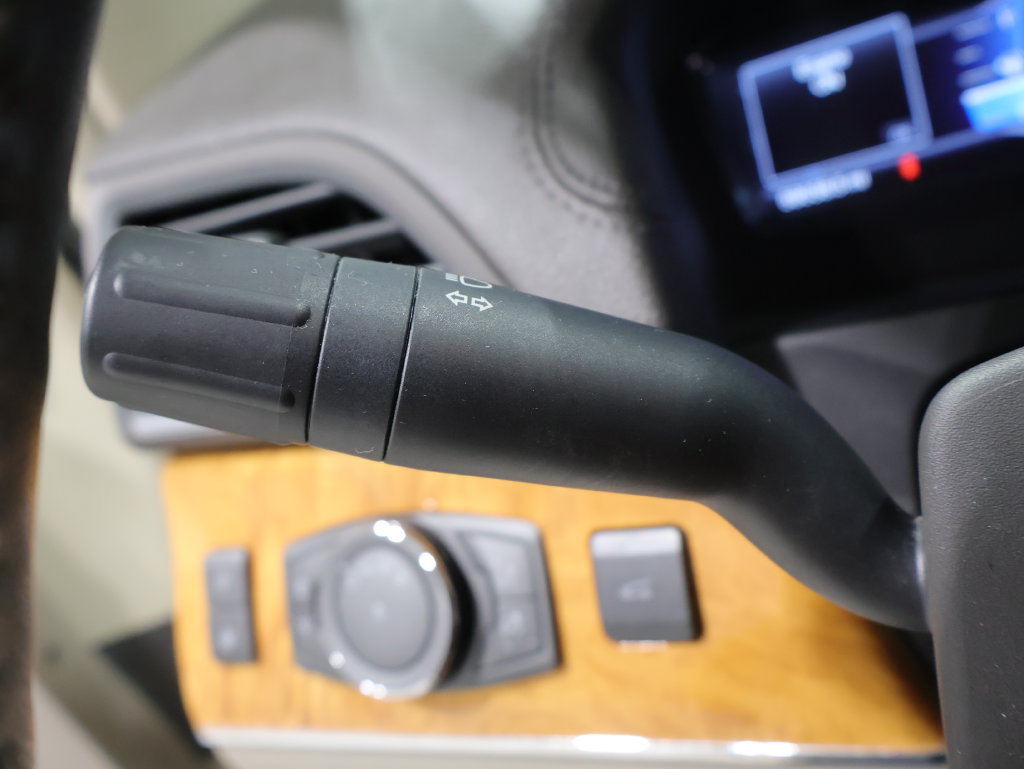 Used 2015 Lincoln MKX AWD w/ Equipment Group 101A image 36