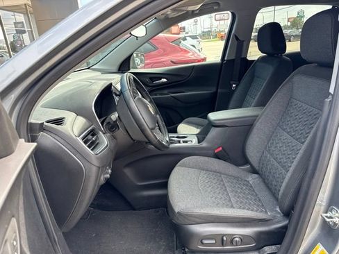 Used 2024 Chevrolet Equinox LT FWD image 7