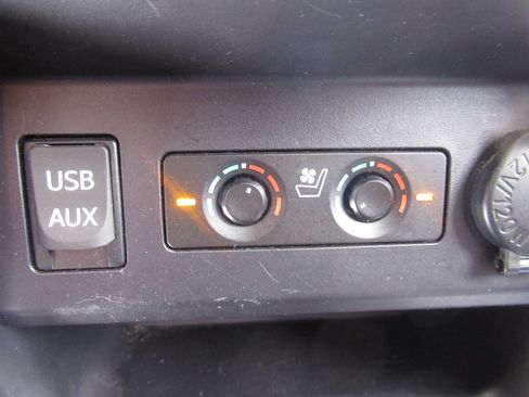 Used 2016 Toyota 4Runner Limited AWD/4WD image 26