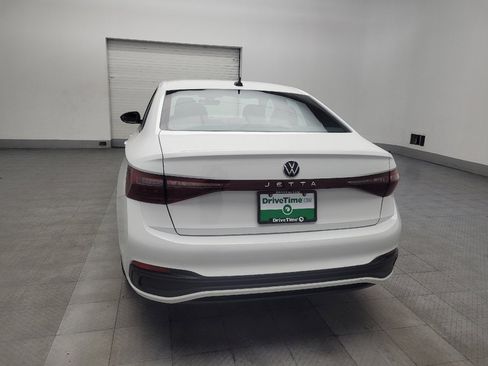 Used 2025 Volkswagen Jetta Sport image 6
