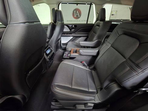 Used 2020 Lincoln Aviator Reserve w/ Equipment Group 201A image 11