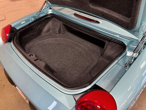 Used 2002 Ford Thunderbird image 75