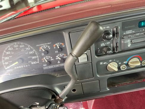 Used 1995 Chevrolet Silverado 3500 2WD Extended Cab image 24