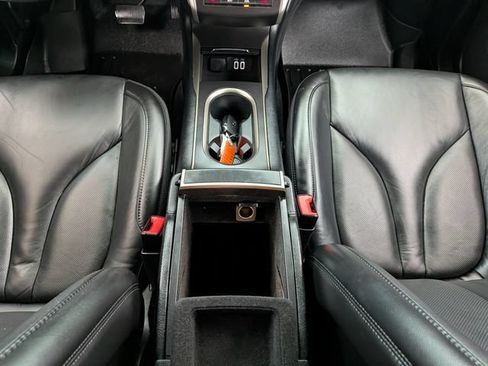 Used 2019 Lincoln MKC Select w/ Select Plus Package FWD image 32