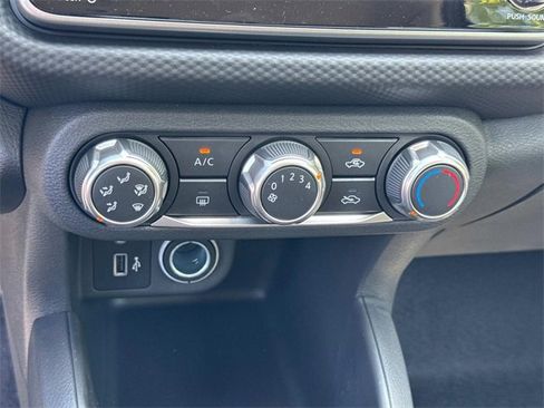 New 2025 Nissan Kicks Play S image 29