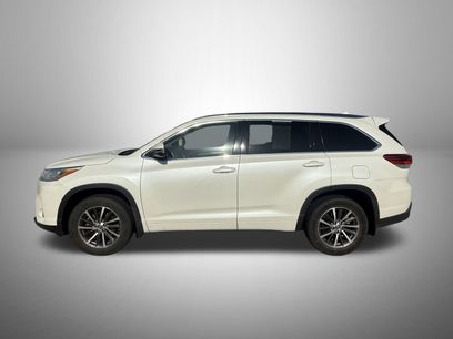 Used 2017 Toyota Highlander XLE