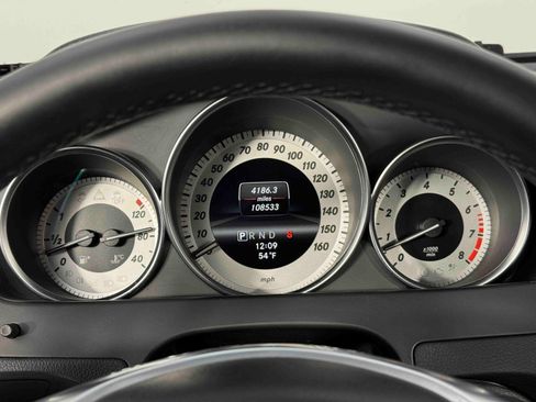Used 2013 Mercedes-Benz C 350 Sport image 19