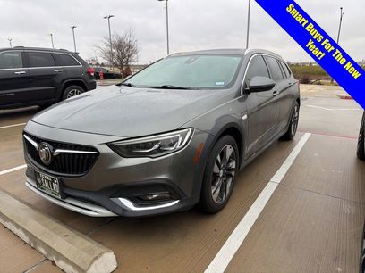 Used 2018 Buick Regal Essence w/ Driver Confidence Package #1