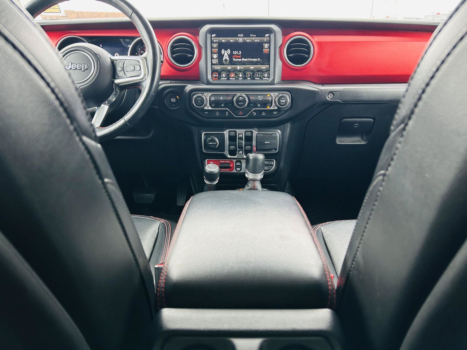 Used 2020 Jeep Gladiator Rubicon AWD/4WD image 24