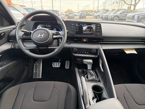 New 2026 Hyundai Elantra Sport image 17